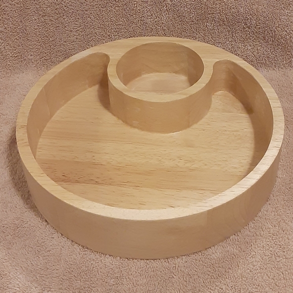 Kamenstein Solid Wood Chip & Dip Serving Bowl
Mea - Picture 1 of 5